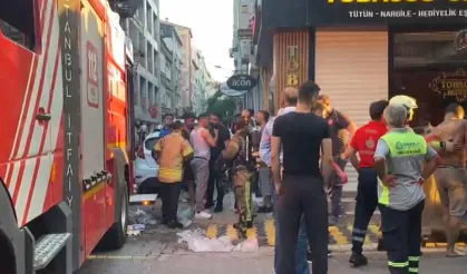 Bakırköy’de otelde yangın paniği! Konuklar tahliye edildi