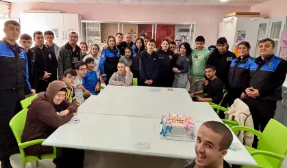 Amasya’da anlamlı buluşma! Polislerden 15 öğrenciye doğum günü jesti