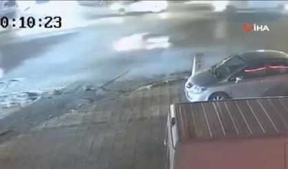 Bodrum’daki feci kaza kamerada: Motosikletin çarptığı yaya hayatını kaybetti
