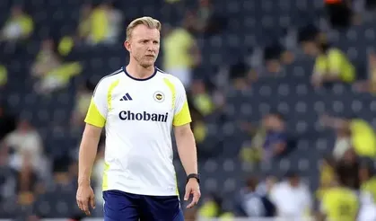 Fenerbahçe'de Dirk Kuyt dönemi: Eski takımı Liverpool'a karşı sahaya çıkacak