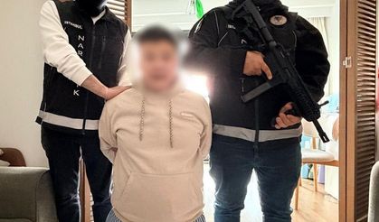 İstanbul’da operasyon! Mavi ve kırmızı bültenle aranan 2 kişi yakalandı