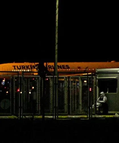 İsrail tarafından alıkonulan milletvekillerini taşıyan uçak İstanbul’a indi