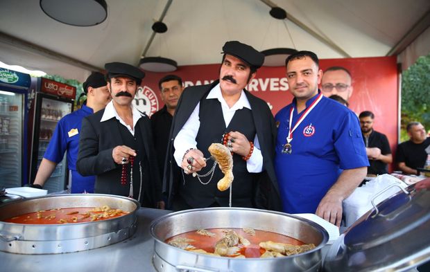 Adana'da lezzet şöleni başladı! Festivalden renkli kareler