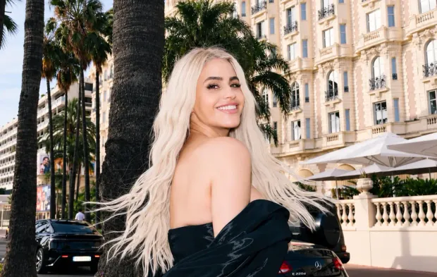 Büşra Pekin'in Cannes pozlarına beğeni yağdı!