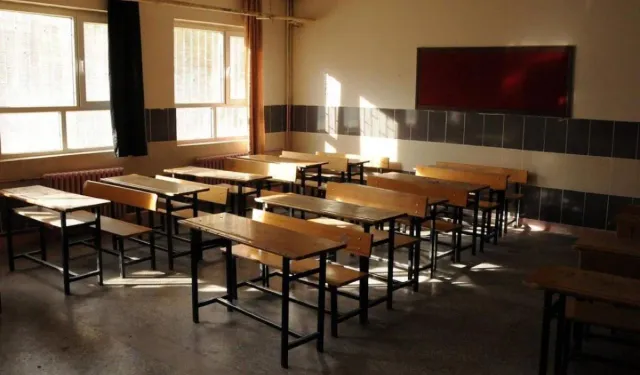 28 Ekim’de okullarda yoklama alınacak mı, devamsızlık sayılır mı?