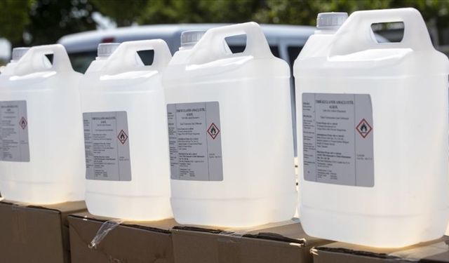 Jandarmanın düzenlediği operasyonda 2000 litre etil alkol ele geçirildi