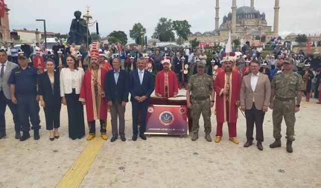 Edirne'de Jandarma'dan konser!