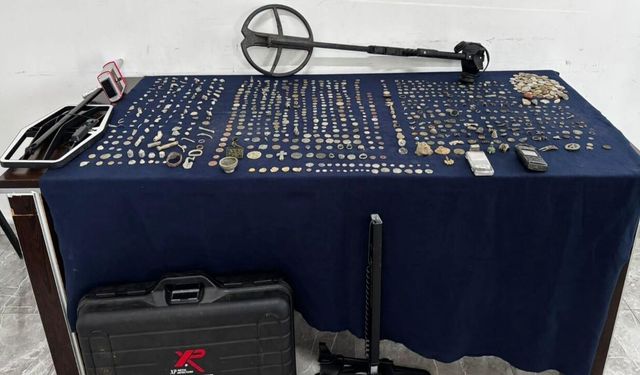 İstanbul'da tarihi eser baskını: Müzelik eserler bulundu