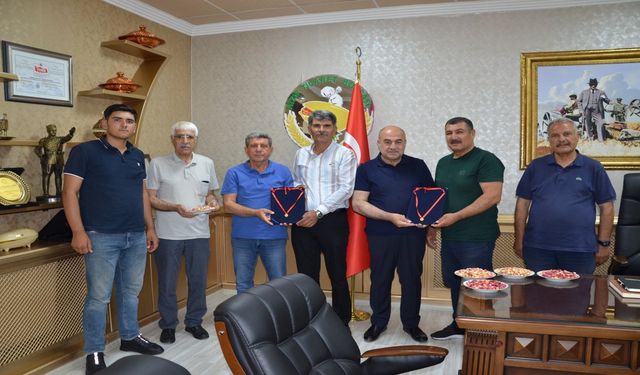 Sezonun ilk Antep fıstığı 'Altın' değerinde!