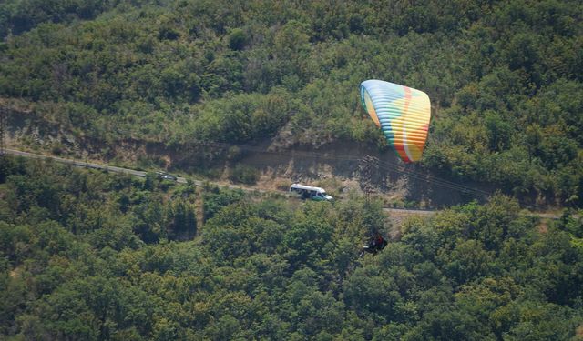 Uçmakdere'de adrenalin gökyüzüne taşınıyor