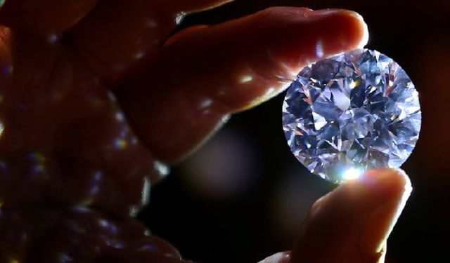 445 milyonluk kaçak pırlanta ağı çökertildi!