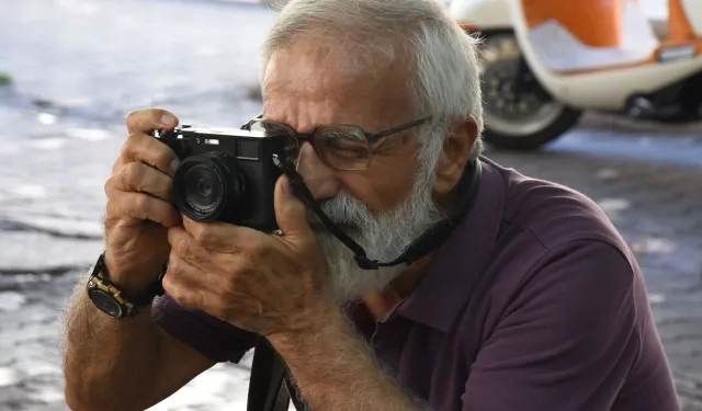 Adana’da 75 yaşındaki fotoğrafçı 45 yıldır deklanşörden vazgeçmiyor