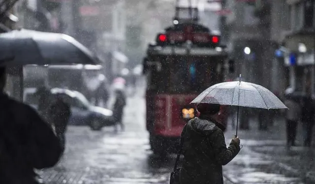 AKOM’dan kritik uyarı: İstanbul’a sağanak ve fırtına geliyor!