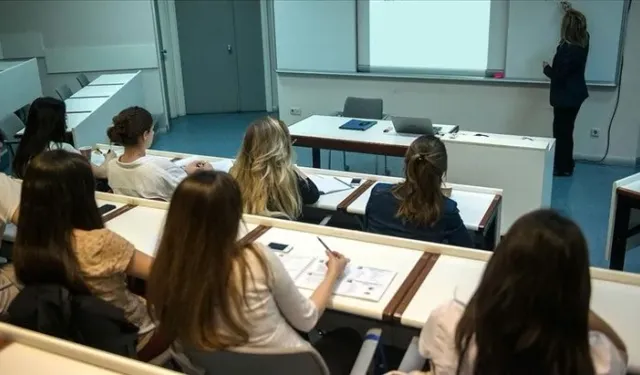 YÖK duyurdu! Depremzede öğrencilere müjde: 1 yıl daha uzatıldı