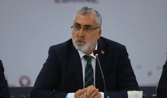 Bakan Işıkhan gençlere yönelik destekleri açıkladı