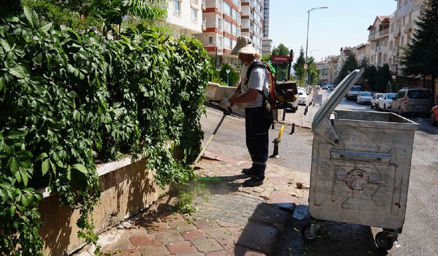 Keçiören Belediyesi temizlik seferberliği mesaisine devam ediyor