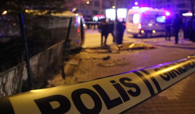 Boşanmak üzere olan eş faciası devam ediyor: Eşini çocuklarının önünde vurdu