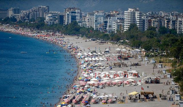 Turizmde büyük düşüş: Türkiye’nin cazibesi mi azalıyor?