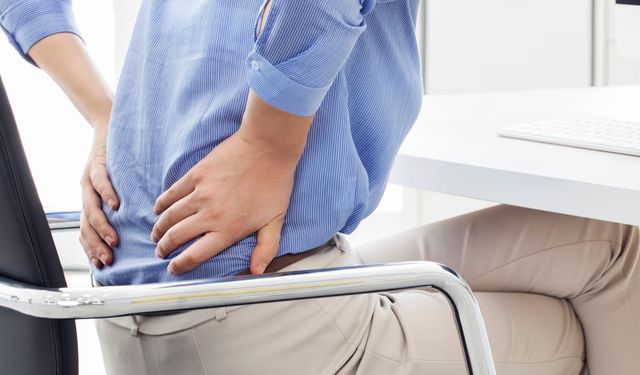 Bel Ağrılarında Doğru Yaklaşım: İlaç Yerine Fizik Tedavi