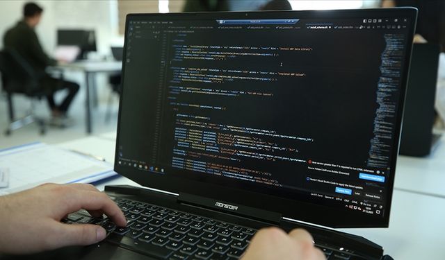 Full Stack Developer nedir, ne iş yapar, maaşları ne kadar?