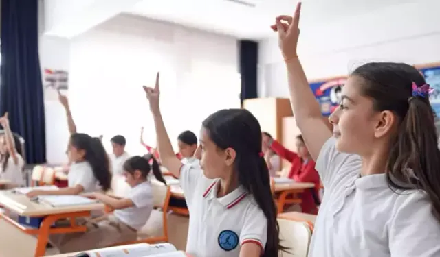 MEB 2025-2026 ikinci ara tatil tarihini açıkladı: Nisan, ikinci ara tatil ne zaman?