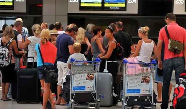 Artan pahalılık Türkiye turizmini vurdu, uçuşlar iptal edildi