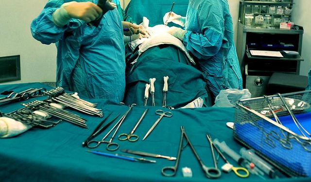 Doktorluk yapması yasaklanan Erol Vural gizlice ameliyata girdi, 3 hastanın canını aldı!