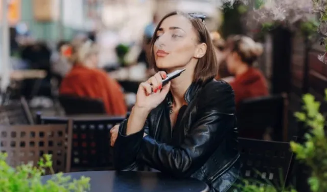 Elektronik sigara 'daha az zararlı' değil: Uzmanlardan ciddi uyarı