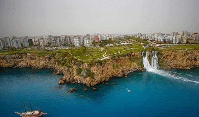 Falez nedir? Oluşumu, özellikleri ve Türkiye’deki falezler