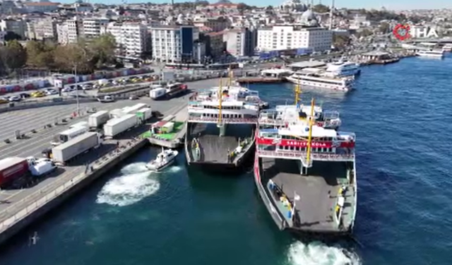 İstanbul Boğazı’nda feribot kazası! Sirkeci hattında korku dolu dakikalar