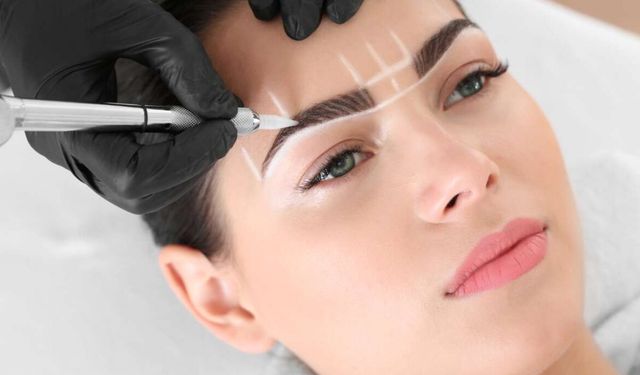 Microblading nedir, nasıl uygulanır? Kalıcı mı, acıtır mı?