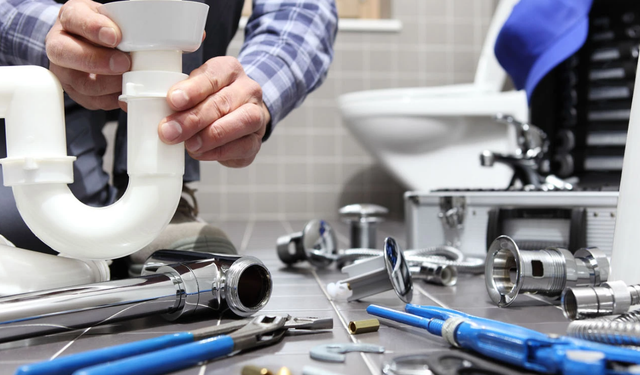 Sıhhi tesisat nedir, kim yapar, ne kadar kazanır?