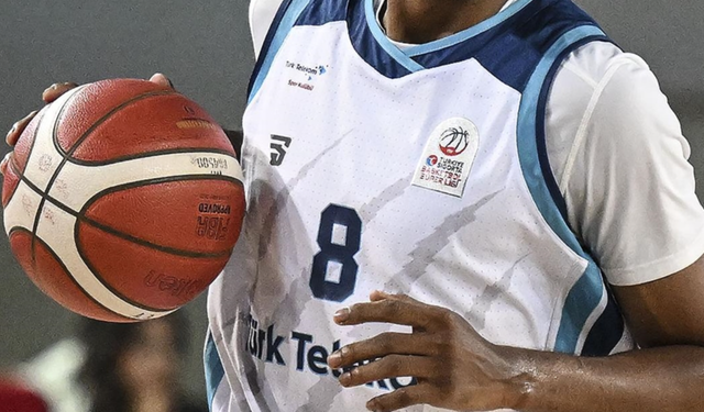 Türk Telekom evinde hata yapmadı: 85-75!