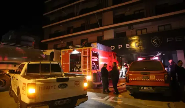 Hatay’da 7 katlı binada korkunç yangın: 2 kişi hayatını kaybetti