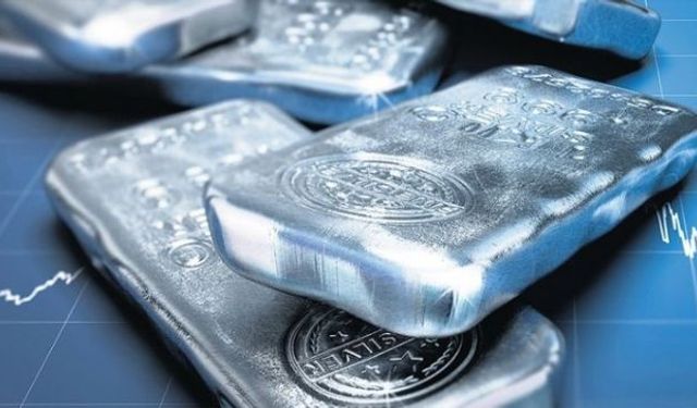 Gümüş uçuyor: Gramı 72 lirayı aştı, yatırımcılar altını bırakıp ona koşuyor!