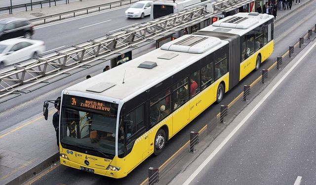 15 Temmuz'da hangi metrobüs durakları hizmet vermeyecek? 15 Temmuz'da metrobüsler hangi köprüden geçecek?