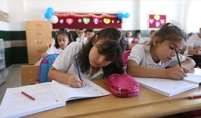 Ara tatil ne zaman? 2026-2027 MEB ara tatil takvimi