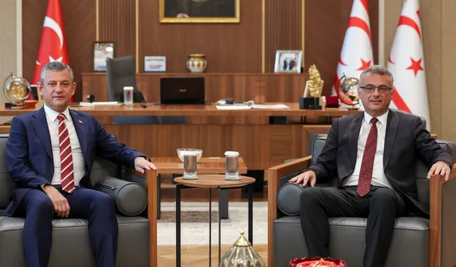 Özgür Özel, Lefkoşa’da KKTC Cumhurbaşkanı Tufan Erhürman ile görüştü