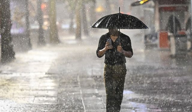 Meteoroloji'den İstanbul dahil o illere sağanak uyarısı! Balkanlar'dan geliyor, 3 gün sürecek!