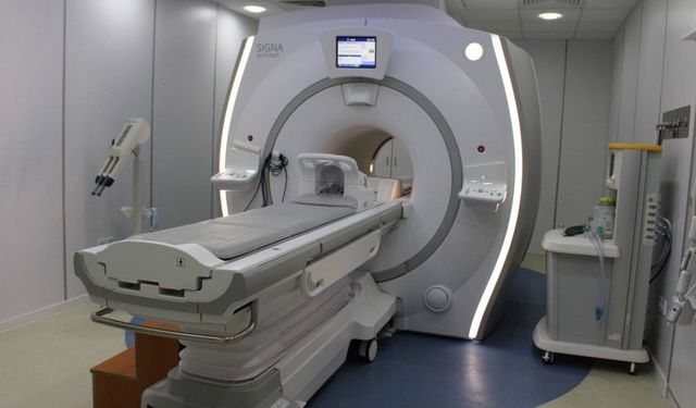 İzmir Tire’de hasta MR cihazında unutuldu: Yumruklarıyla sesini duyurdu!