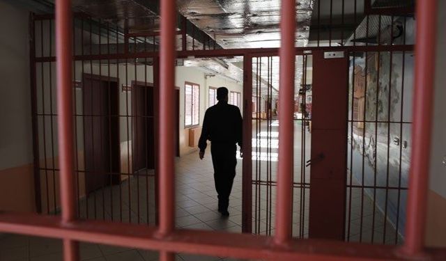 Gelinini öldürmüştü: Cezaevinde ölü bulundu!