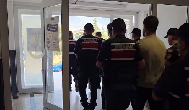 Yasa dışı bahis ve sahte yatırım çetesi çökertildi! 21 şüpheli yakalandı