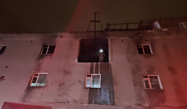 Arnavutköy’de yangın felaketi! İş yeri küle döndü: Yaralılar var