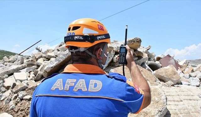 Aydın'da kaçak kazı faciası! 20 metrelik tünelden 14 saat sonra cansız bedeni çıkarıldı