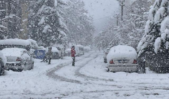 Gaziantep'te 2 Ocak'ta okullar tatil olacak mı? Valilik açıkladı...