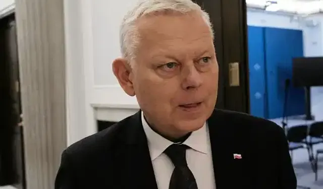 Polonya Parlamentosu'nda hakaret şoku! Milletvekili toplantıyı terk etti: 'Hoşça kalın gerizekalılar'