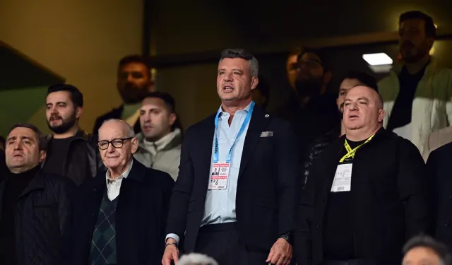 Sadettin Saran adli kontrolle serbest kaldı, maçın ikinci yarısında stada geldi