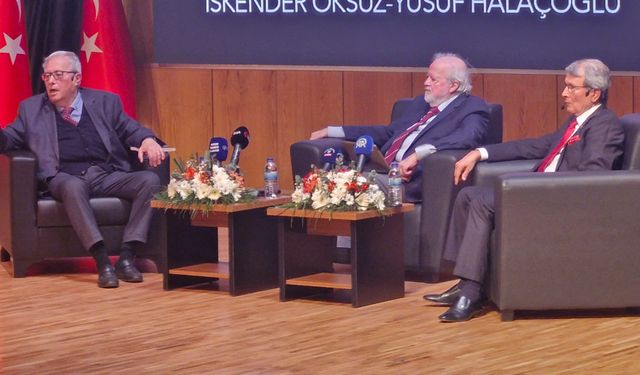 Ünlü tarihçiler Dünya Türk Dili Ailesi Günü için başkentte buluştu