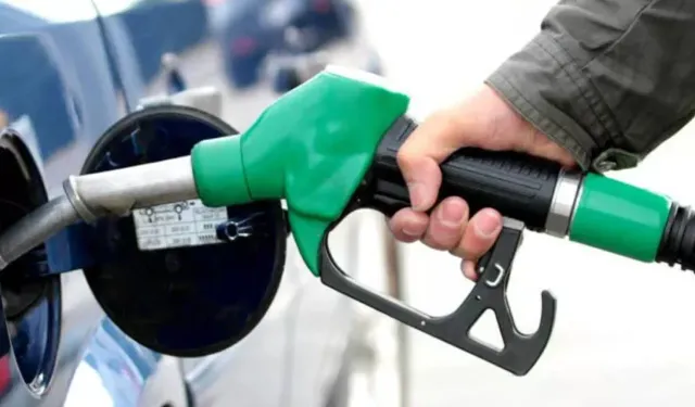 Motorinden sonra benzin de zamlanıyor! Tabelalar yeniden değişecek