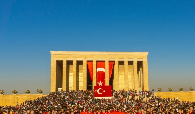 30 Ağustos'ta Anıtkabir açık mı? Anıtkabir kaça kadar açık? İşte 30 Ağustos 2026 ziyaret saatleri